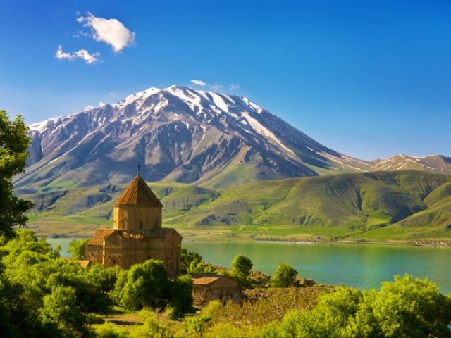 TOUR GEORGIA : LA PERLA DEL CAUCASO