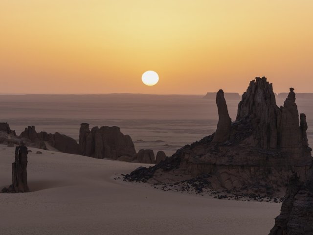 Primavera in Algeria tra archeologia e deserti 