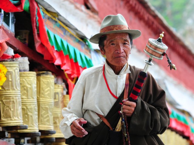 TOUR BHUTAN E NEPAL L'ANIMA DELL'HIMALAYA
