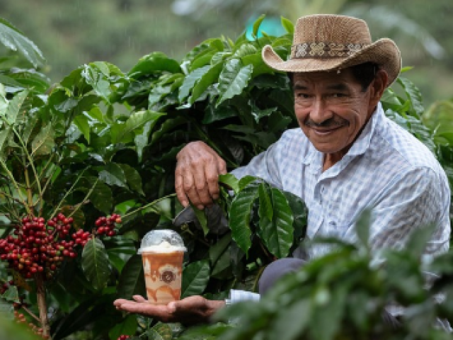TOUR COLOMBIA: CITTA', CAFFE' E CARAIBI Qy