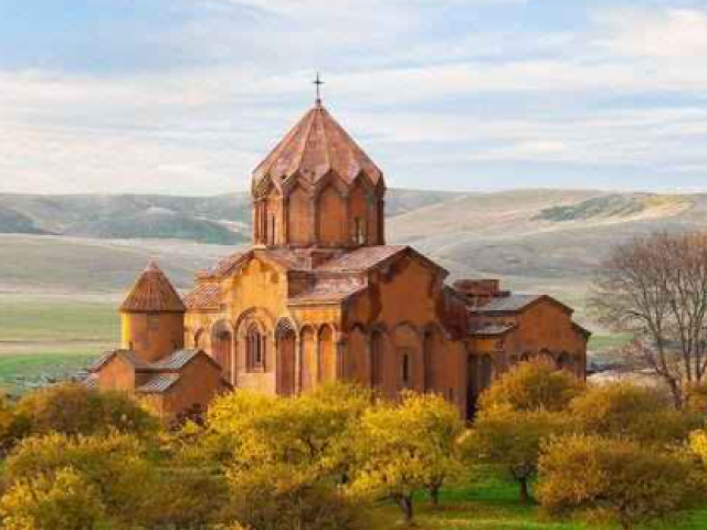 TOUR ARMENIA : ALL'OMBRA DEL ARARAT