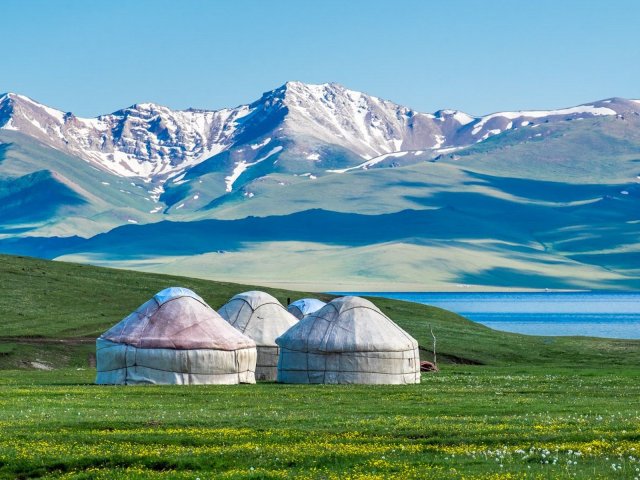 TOUR KIRGHIZISTAN : ORIZZONTI DI GHIACCIO