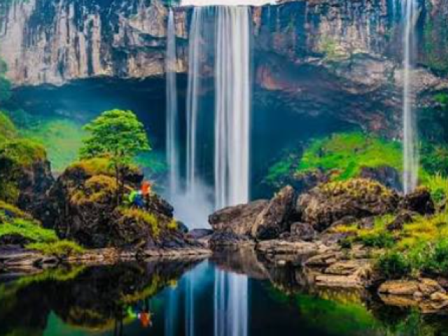 TOUR VIETNAM E LAOS : IL SENTIERO DEL TET 
