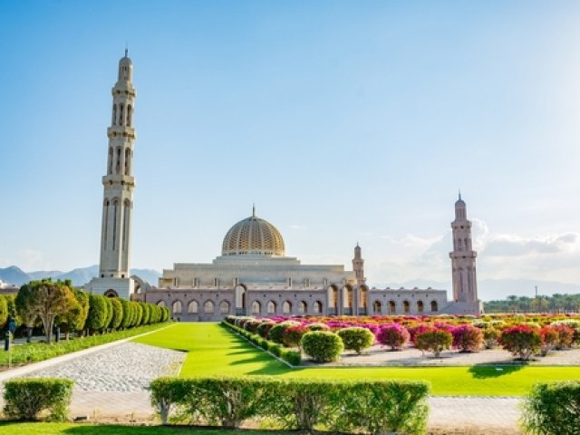 TOUR OMAN PASQUA NEL DESERTO 2027