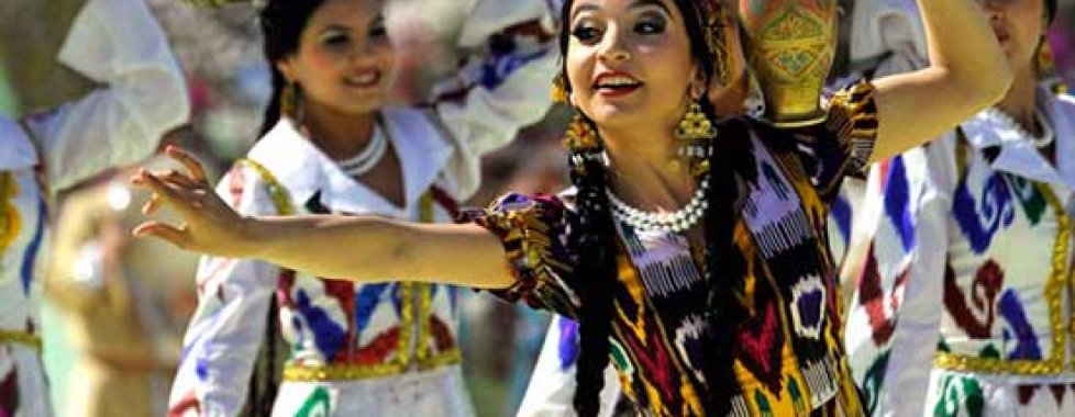 Folklore Uzbeko